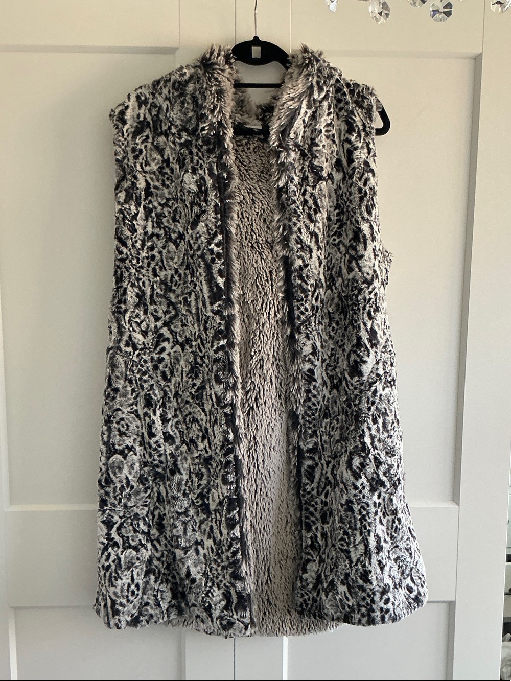 Faux Fur Open Front Vest with hood in Black & Cream Size L